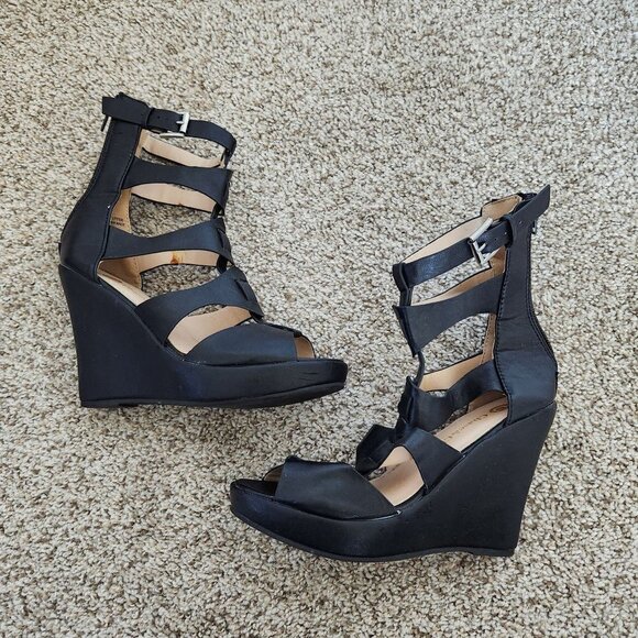 Chase & Chloe Tina Black Strappy Wedge Heels - Picture 10 of 12